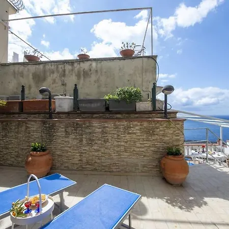 Matisse Apartment *